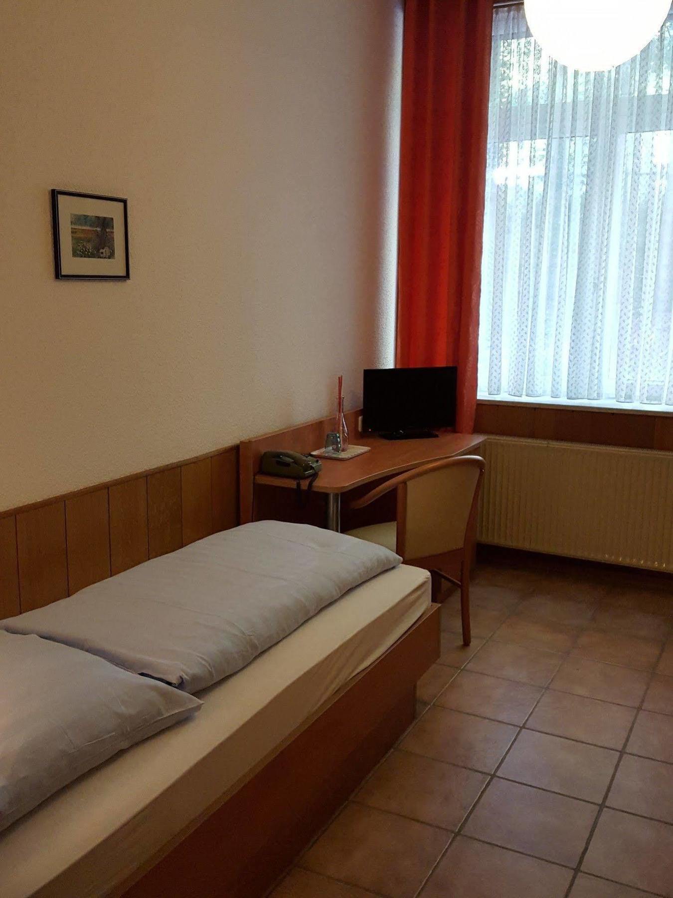 Waldhotel Zur Holzmuhle Eldagsen Kültér fotó